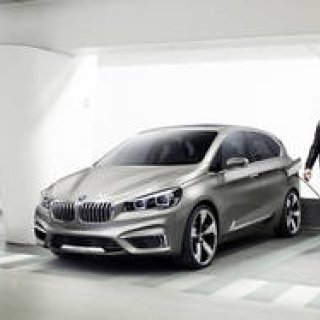 3気筒エンジン＋電気モーターのプラグインハイブリッド｜BMW