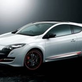 Mégane R.S. Gains Eco-Friendly Equipment | Renault