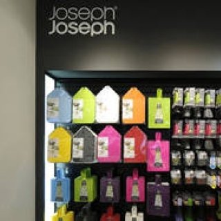 MAKINO TRADING｜世界初の公式ショップ「Joseph Joseph Store」青山店に注目