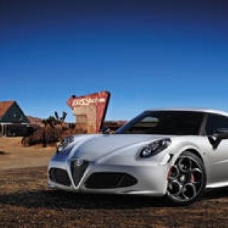 アルファロメオ 4C Launch Edition発表｜Alfa Romeo