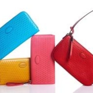 TOD’S: Discover Colorful White Day Gifts