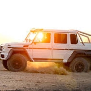 六輪駆動のGクラス登場｜Mercedes-Benz