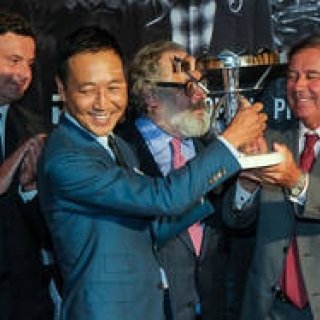 UNITED ARROWS | Camoshita UNITED ARROWS Receives 84th Pitti Immagine Uomo Award