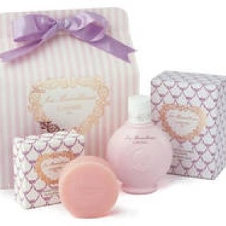Les Merveilleuses LADUREE: A Limited-Edition Body Gift Set for a Loved One, with a Subtle, Lingering Scent