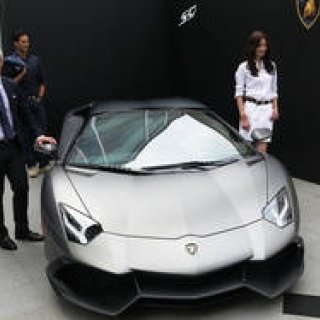 50周年記念の特別なランボルギーニ 日本へ｜Lamborghini