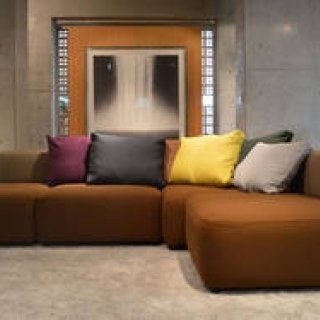 REPUBLIC OF FRITZ HANSEN STORE｜フリッツ・ハンセンとミナ ペルホネンの限定コラボソファ