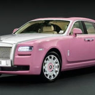 ピンクのロールスをクラシックモーターショーに出展｜Rolls-Royce