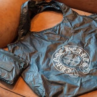 CHROME HEARTS｜パッカブル仕様のナイロンバッグ登場