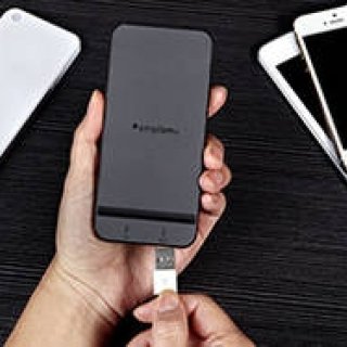 Simplism｜iPhone5/5s そっくりの薄型モバイルバッテリー