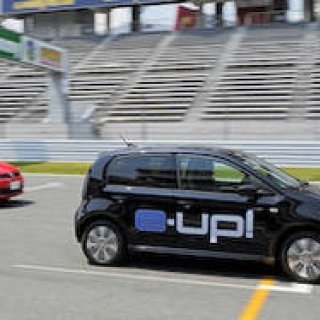 up!の電気自動車e-up!を体験する｜Volkswagen