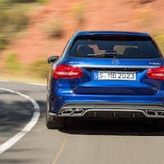 V8ツインターボを搭載した「AMG C 63」｜Mercedes-Benz