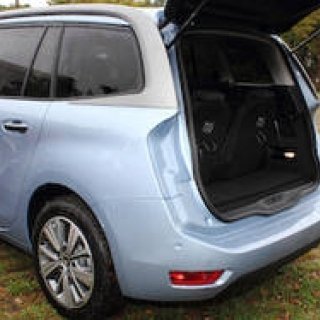 シトロエンのMPV、新型C4ピカソ導入開始｜Citroen