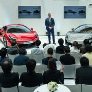 McLaren reveals two Sports Series models, the 540C and 570S, in Japan | McLaren