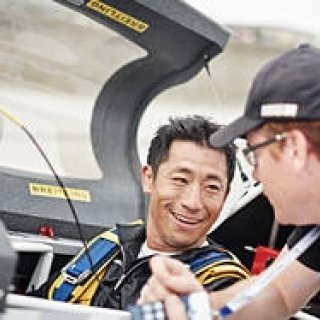 レッドブル・エアレースに挑戦する室屋義秀氏と腕時計｜BREITLING