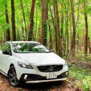 Test Drive of the Volvo V40 Cross Country T5 AWD | Volvo
