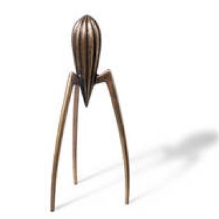 アレッシィのレモン絞り「Juicy Salif 」誕生25周年イベントを開催｜ALESSI
