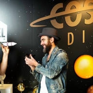Two Key Figures Discuss the "COSMIC DINER" Tableware Collection | DIESEL LIVING