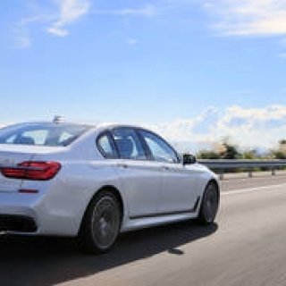 Test Drive: BMW's Latest Flagship, the 7 Series, Arrives in Japan | BMW