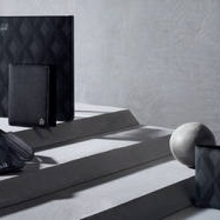 ダンヒルの2017ホリデーギフトキャンペーン“A Universe of Gifts”｜dunhill
