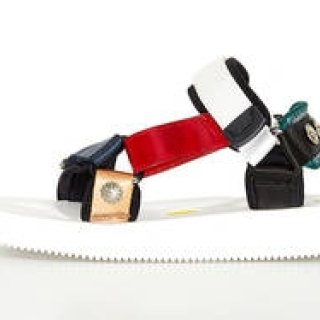 足への負担を軽減させるSUICOKE x TOGA コラボレーションサンダル発売｜TOGA