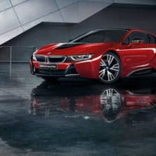 スポーティなPHV「i8」をレッドで彩った特別限定モデル｜BMW
