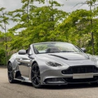 ワンオフで製作した究極のロードスター発表｜Aston Martin