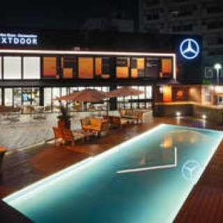 A Beer Terrace Opens at Mercedes-Benz Connection Next Door | Mercedes-Benz