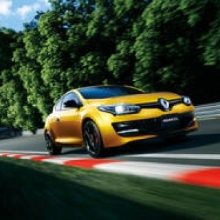 ルノー メガーヌ R.S. 273と左ハンドルの限定車を発売｜Renault