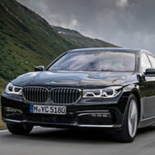 Test Drive the 7 Series Plug-in Hybrid, the 740e iPerformance | BMW