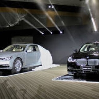 BMW Introduces M Performance and Plug-in Hybrid Variants for the 7 Series | BMW
