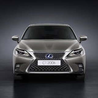 内外装を変更したCTのデザインを世界初披露｜Lexus