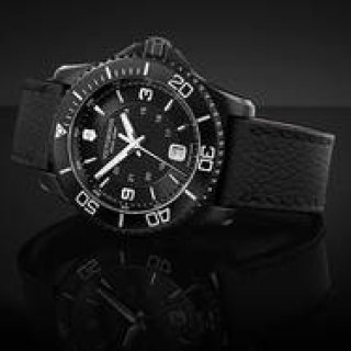 オールブラックウォッチ「マーベリック ブラック エディション」｜VICTORINOX SWISS ARMY