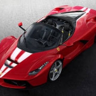 子供たちのために、特別なラフェラーリをオークションへ｜Ferrari