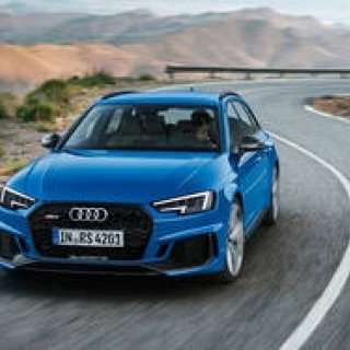アウディが新型「RS4アバント」をIAAで初公開｜Audi