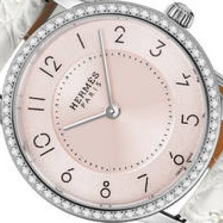 ブラックとマグノリアで異なる表情を醸す 「スリム ドゥ エルメス」の2017年新作 ｜ HERMÈS 