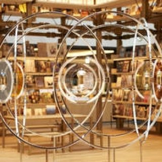 diptyque｜ディプティックが砂時計型ディフューザーのインスタレーション開催中