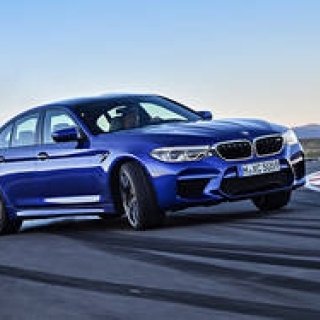 6代目にフルモデルチェンジしたM5の受注を開始｜BMW 