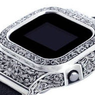 TATOOのようにケース全面にシルバー彫金を施した、カスタムG-SHOCK｜DAMUE
