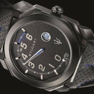 ブルガリ×マセラティ、卓越した類稀なる新作「オクト レトロ マセラティ」を発表｜BVLGARI