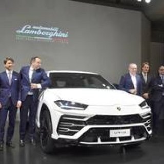 ランボルギーニのスーパーSUV「ウルス」を日本初公開｜Lamborghini