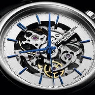 機械式ムーブメントの美しさが際立つスケルトンモデル｜RAYMOND WEIL