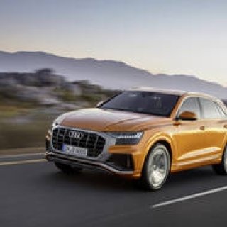 アウディが大型SUVクーペ「Q8」をワールドプレミア｜Audi