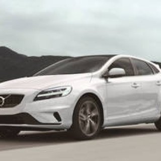 ボルボ V40 T5 Rデザインの最終章を飾る特別限定車｜Volvo
