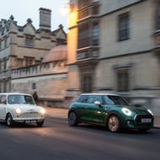 MINI誕生から60周年を記念した限定車｜Mini