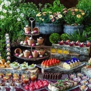 ヘルシーかつ高栄養のスイーツとセイボリーでビュッフェを楽しむ｜CONRAD TOKYO