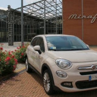 Fiat & Jeep's "Farm-Fresh" Showroom Gallery | Fiat