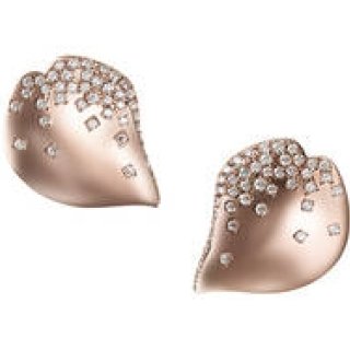 桜をモチーフにしたジュエリーコレクション｜MIKIMOTO ギャラリー
