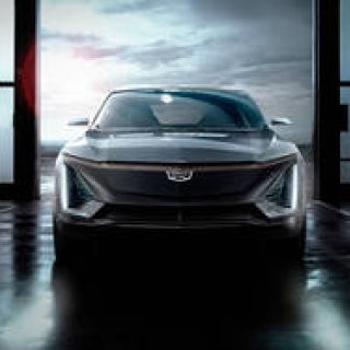 キャデラック初の電気自動車の画像を公開｜Cadillac キャデラック