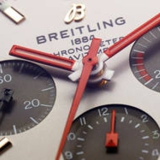 航空業界の黄金時代を祝すナビタイマー 1 「TWAエディション」｜BREITLING　ギャラリー