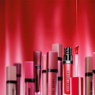 Introducing a liquid lip that fulfills a woman's every desire, designed for instant love at first sight | BOBBI BROWN Gallery